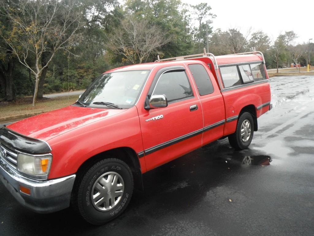 1997 Toyota T100 Base Extended Cab Pickup 2 Door 2.7L
