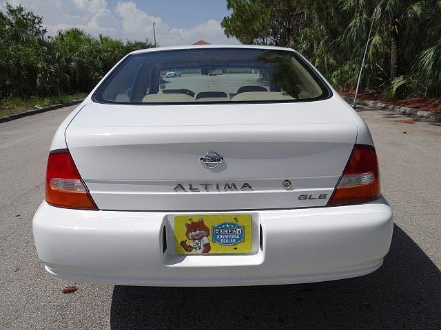 1998 Nissan Altima GLE Sedan