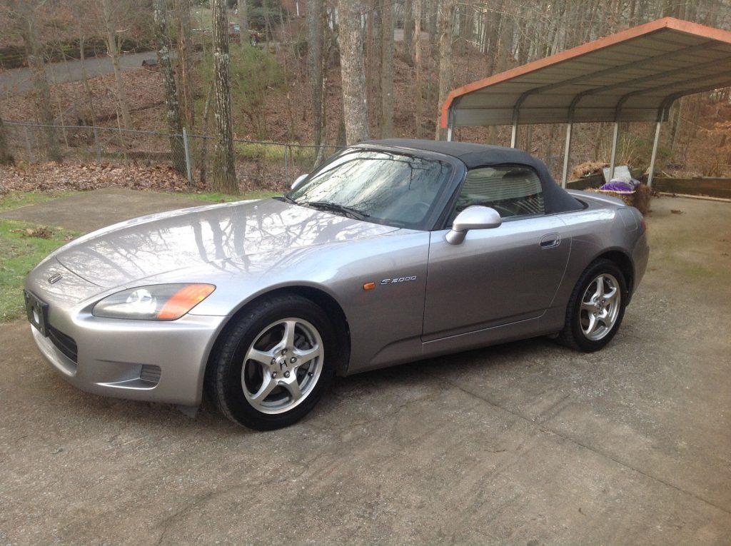 2000 Honda S2000 in very good condition
