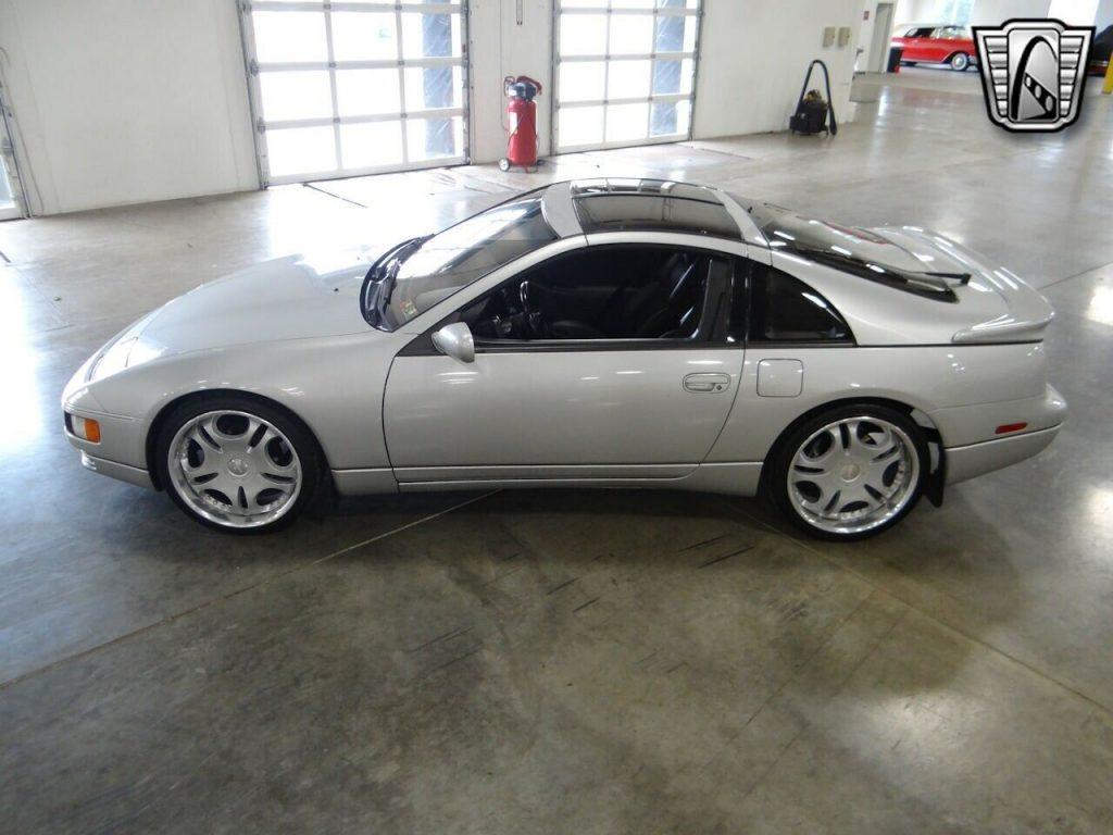 Silver 1990 Nissan 300zx Coupe 3.0L V6 Automatic Available Now!
