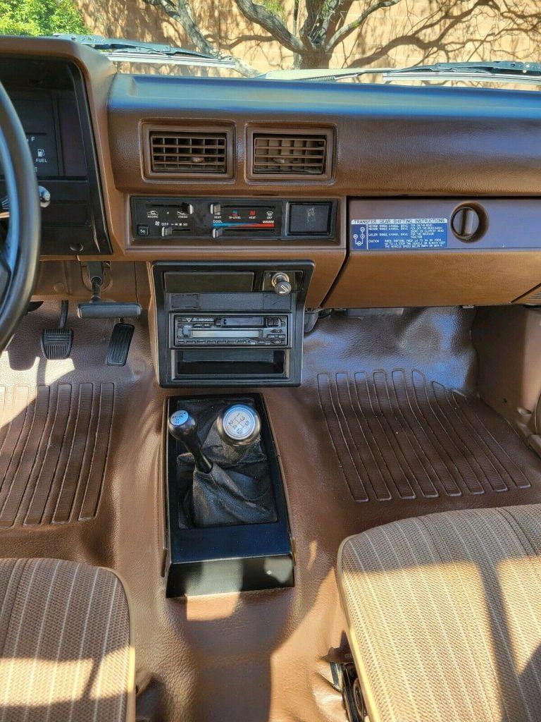 1984 Toyota Pickup Xtracab RN66 DLX