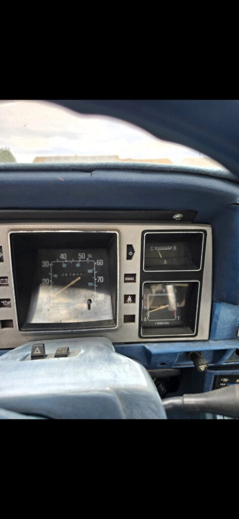 1982 Datsun 720 Pickup White