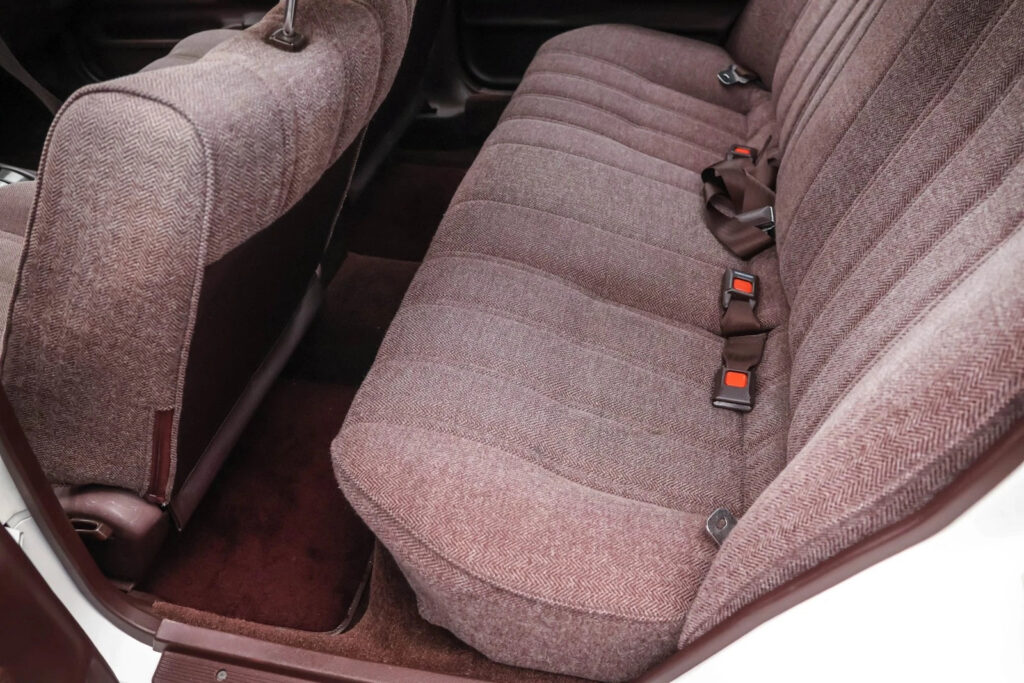 1987 Toyota Camry Deluxe