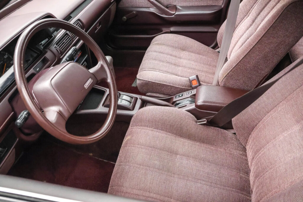 1987 Toyota Camry Deluxe