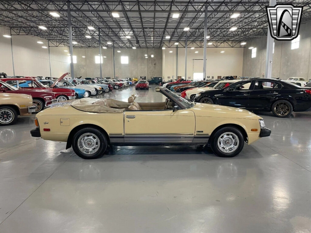 Creme 1981 Toyota Celica Convertible 2.4 22R 4 Cylinder 5 Speed Manual